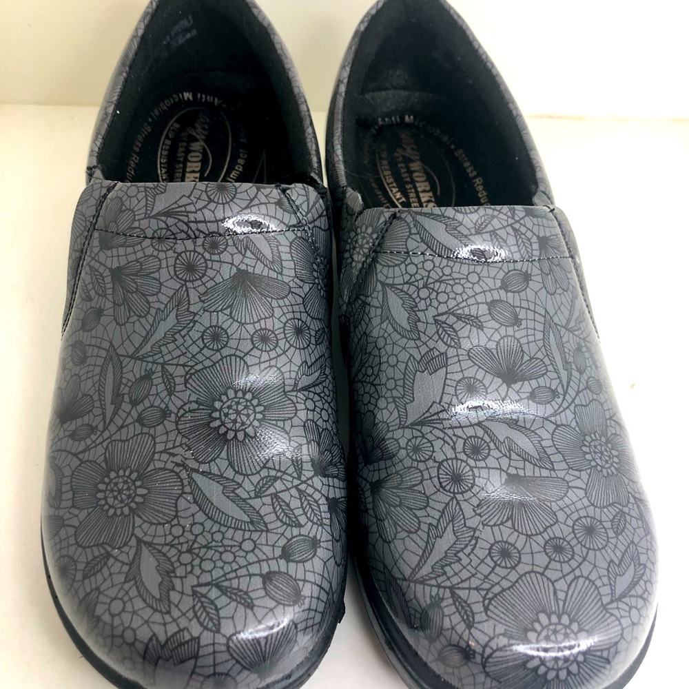 Easy Works by Easy Street Tiffany Slip Resistant Cushioned Work Clogs